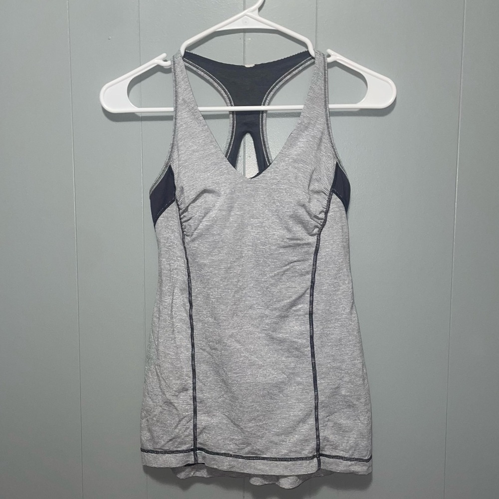 Lululemon Gray and White Stripe Racerback Keyhole Tank Top Size 6